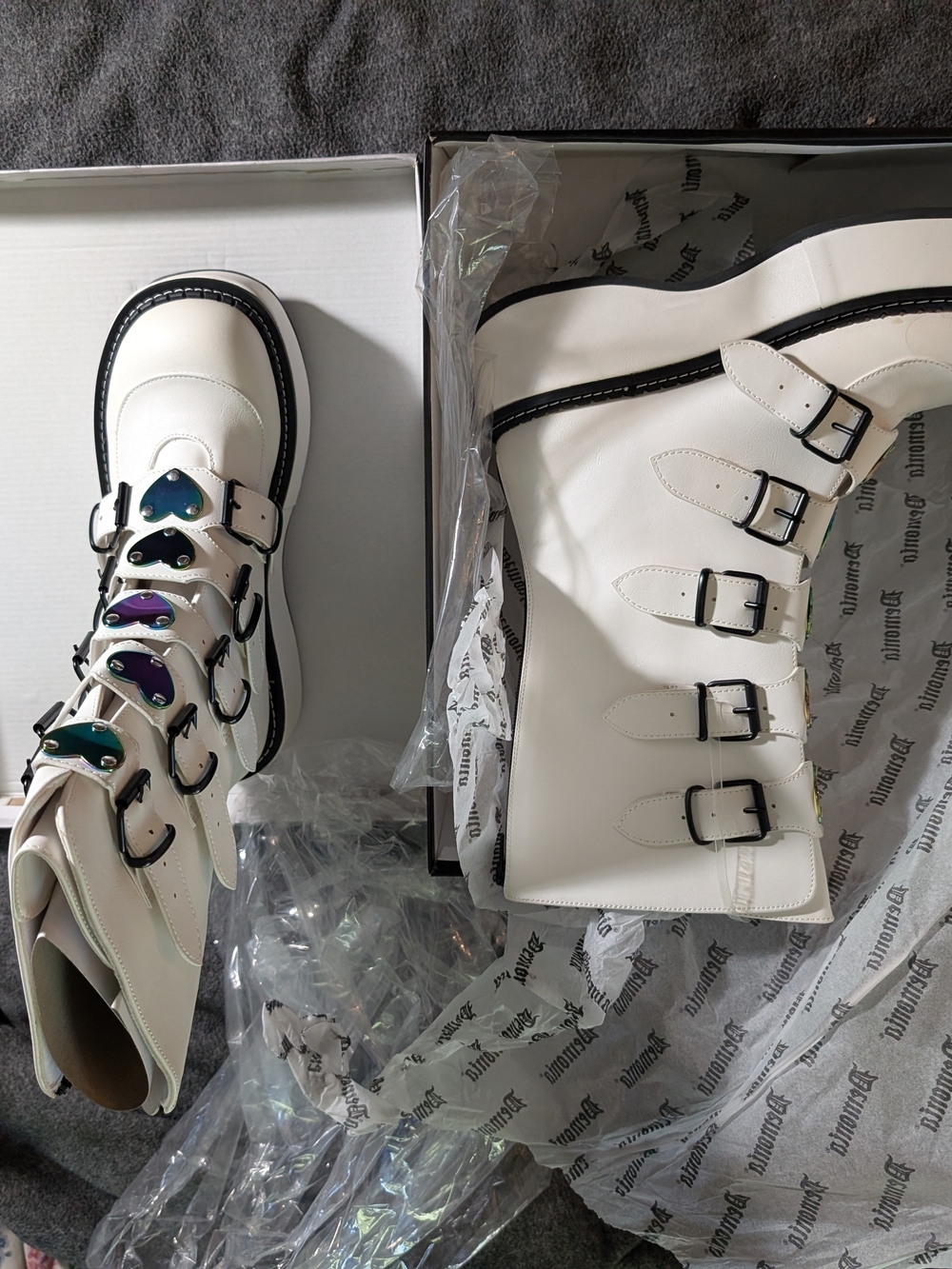 Demonia Emily Size 11 White Buckle Combat Boots for Women